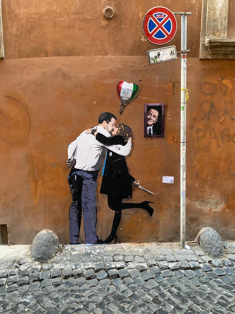 Italian street artist TvBoy creates a Mona Lisa against the defacement of  art — Il Globo
